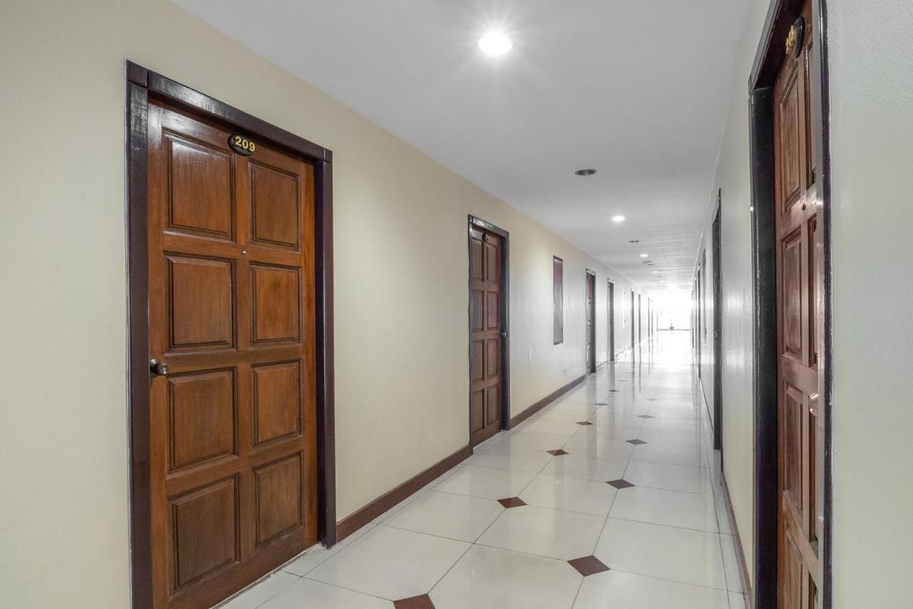 Oyo 882 The Moonlight Serviced Apartment Pattaya Exterior foto