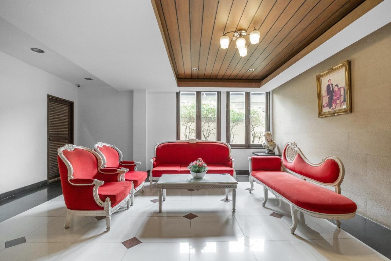Oyo 882 The Moonlight Serviced Apartment Pattaya Exterior foto